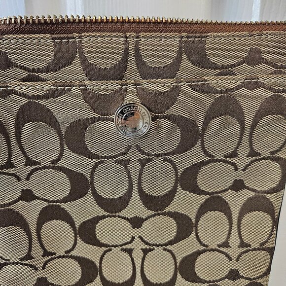 Vintage Coach Signature C Crossbody Messenger Bag - Picture 3 of 10